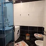 Aura Apartment *