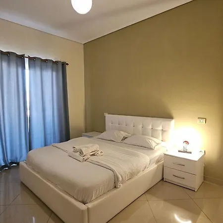 Apartment Aura *